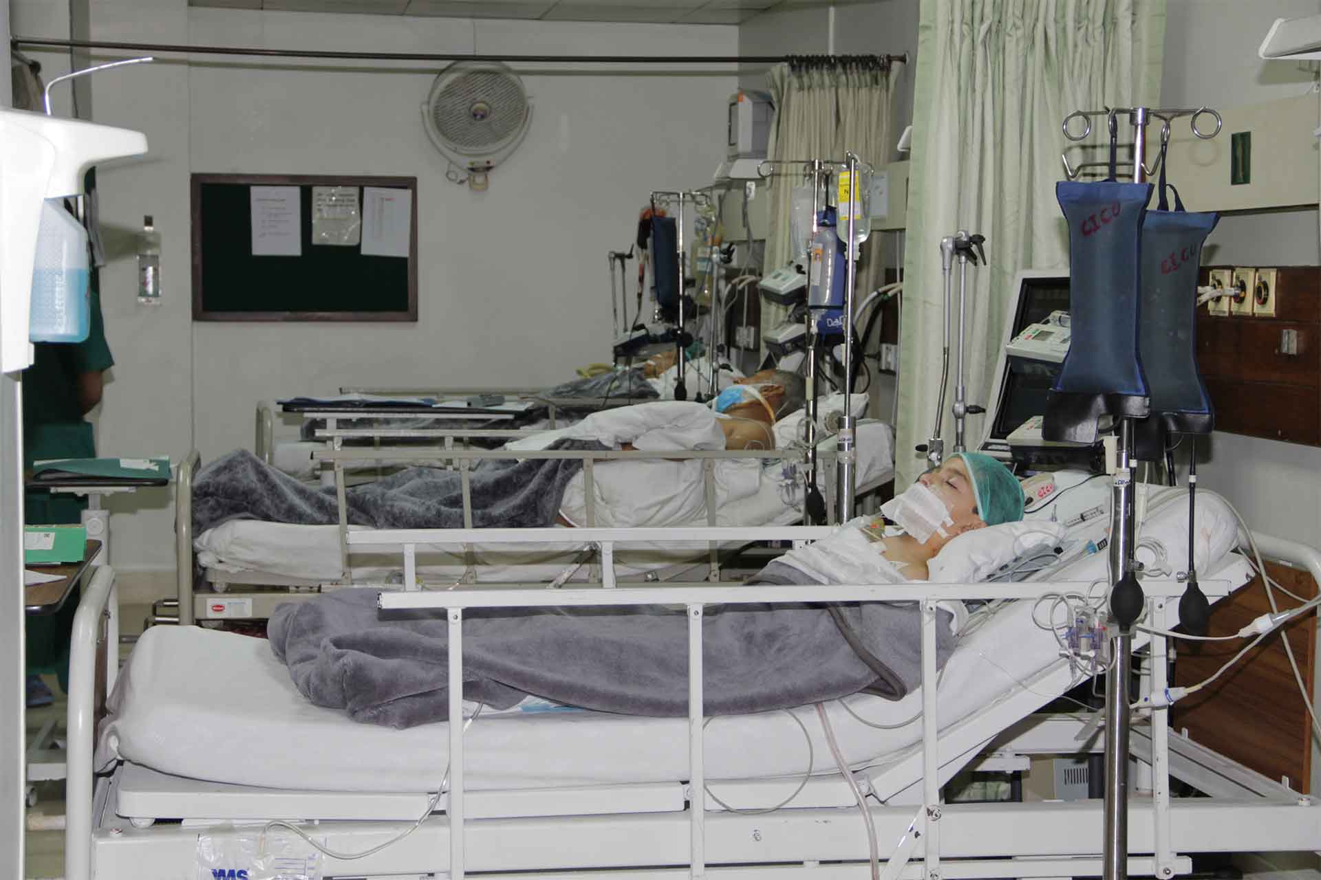 Intensive Care Unit (ICU)